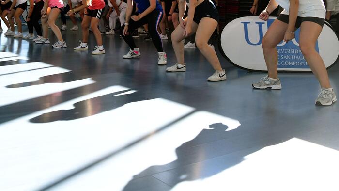 Imaxe de arquivo dunha actividade de zumba na USC. FOTO: Santi Alvite Imaxe de arquivo dunha actividade de zumba na USC. FOTO: Santi Alvite