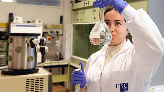 Esta clasificación elaborada polo Centre for Science and Technology Studies (CWTS) da Universidade de Leiden, nos Países Baixos, destaca o volume de publicacións científicas da USC asinadas por mulleres. FOTO: Santi Alvite