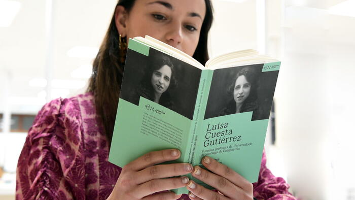 ‘Pioneiras da USC’ é unha colección promovida pola Oficina de Igualdade de Xénero. FOTO: Santi Alvite