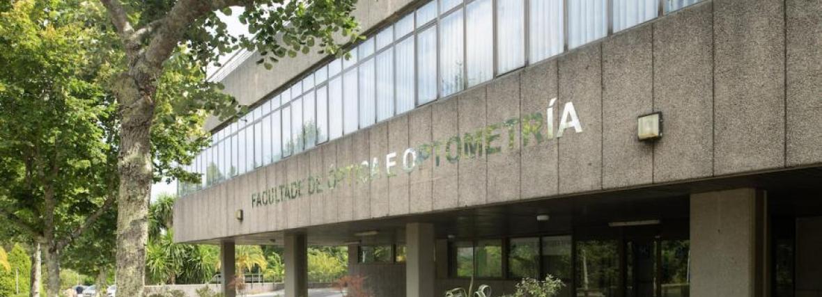 Facultade de Óptica e Optometría Facultade de Óptica e Optometría