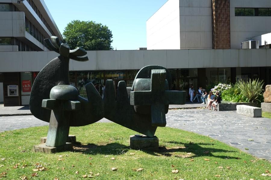Facultade de CC. Económicas e Empresariais da USC Facultade de CC. Económicas e Empresariais da USC