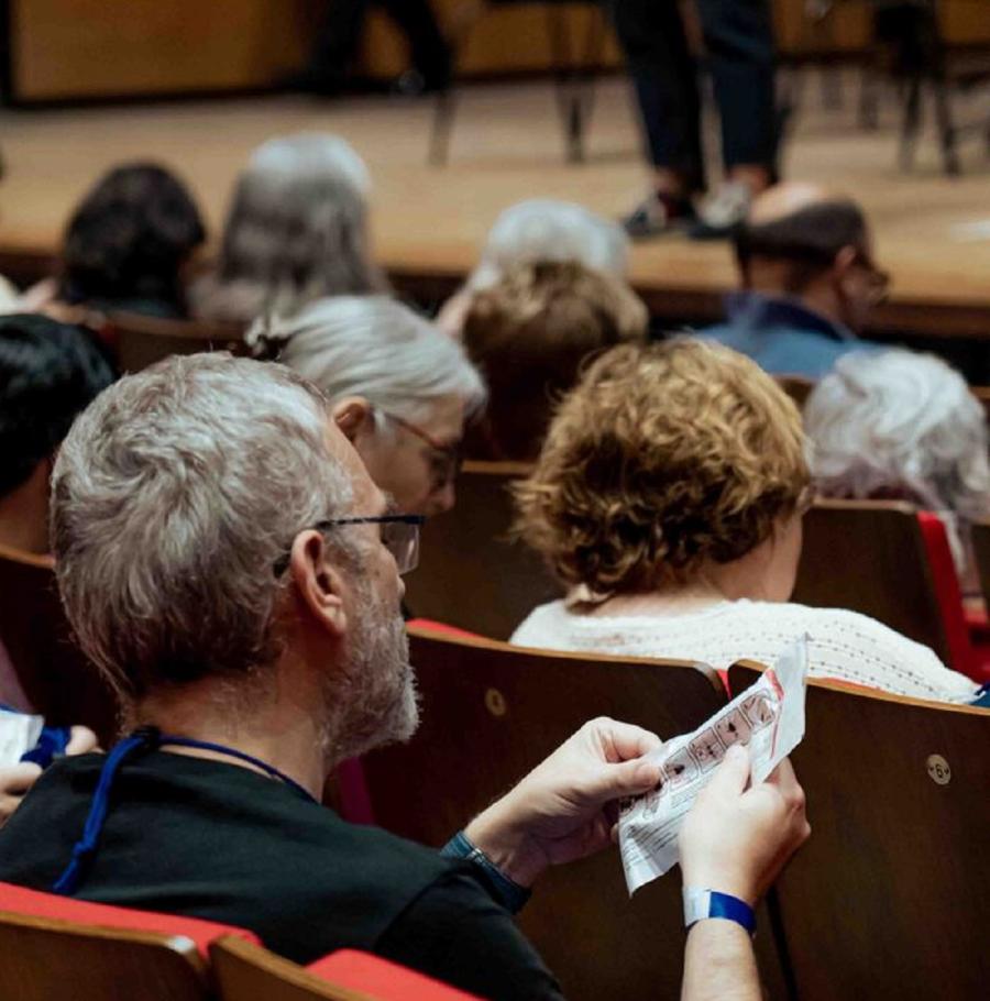 As persoas participantes inscritas no proxecto deben facer unha recollida de mostras. Foto: Sensoxenoma As persoas participantes inscritas no proxecto deben facer unha recollida de mostras. Foto: Sensoxenoma