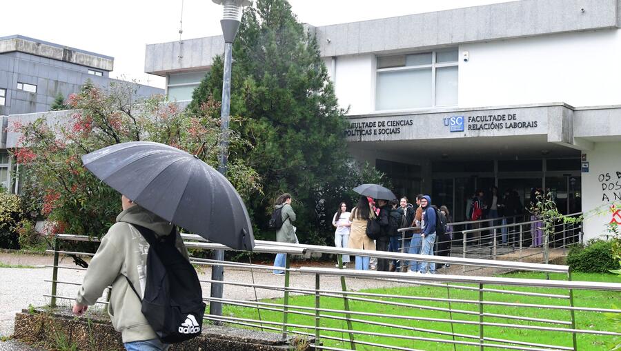 Facultade de Ciencias Políticas e Sociais. FOTO: Santi Alvite Facultade de Ciencias Políticas e Sociais. FOTO: Santi Alvite