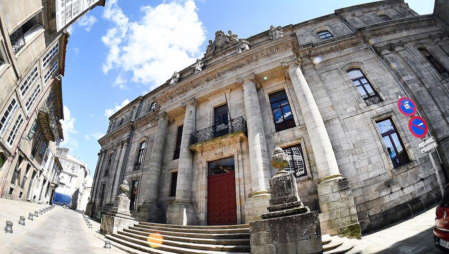 Facultade de Xeografía e Historia. Foto: Santi Alvite