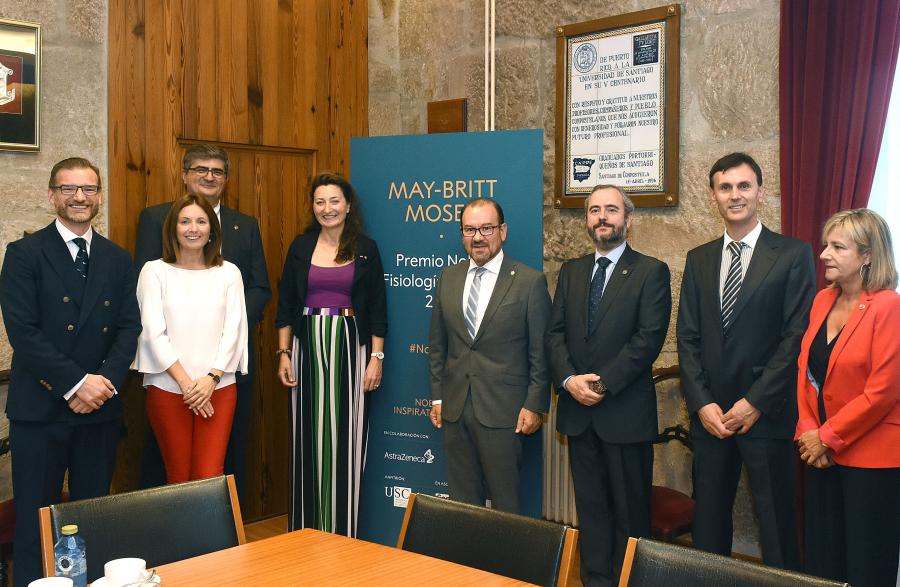 May-Britt Moser e autoridades no decanato da Facultade de Medicina