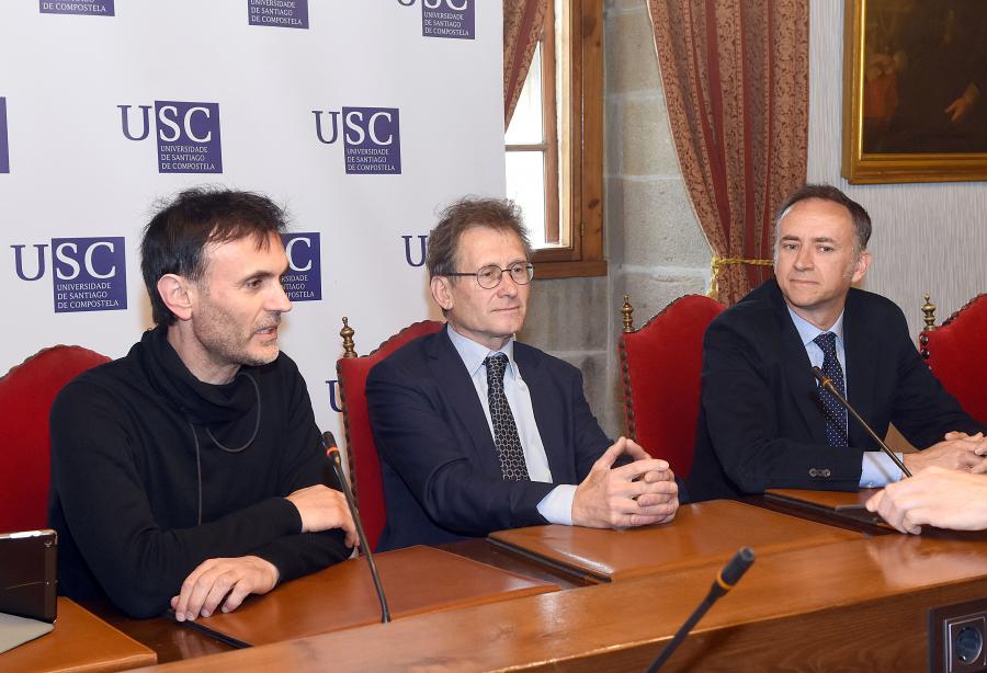 Jorge Mira, Bernard L. Feringa y Diego Peña en la rueda de prensa