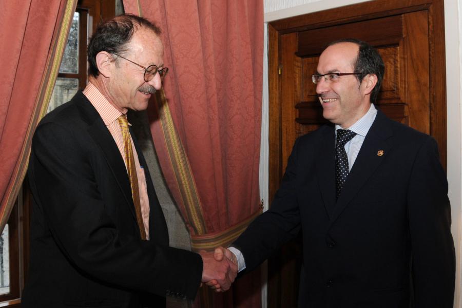 Harold Elliot Varmus con el rector, Senén Barro