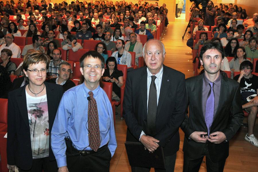 Eric Allin Cornell antes da conferencia