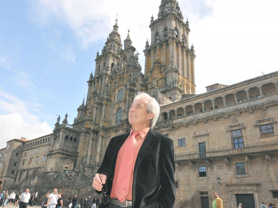 Albert Fert en la Praza do Obradoiro