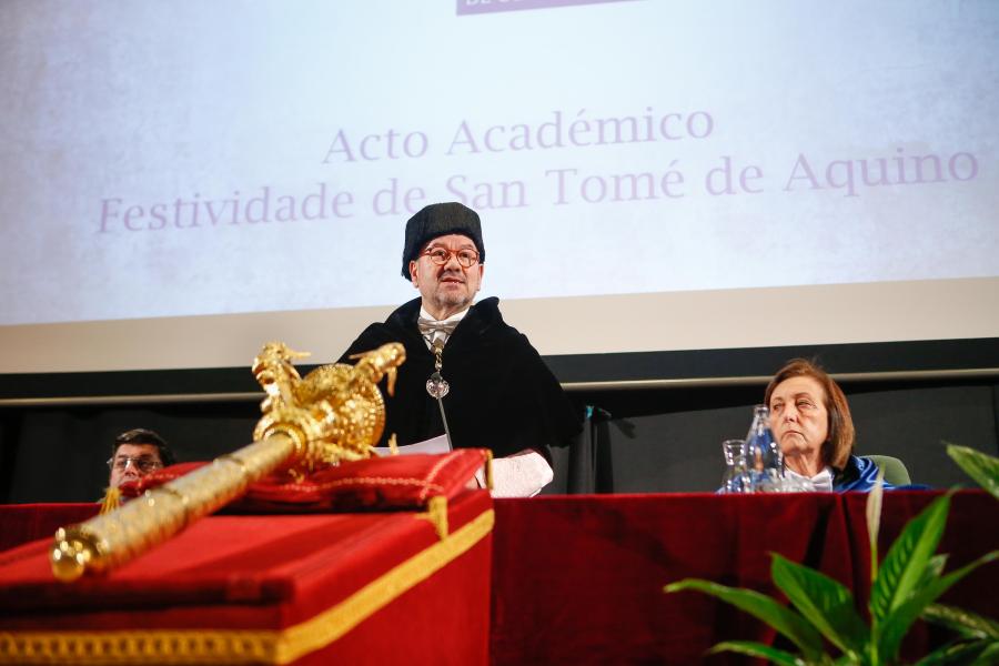 O reitor Antonio López, na súa intervención no acto de San Tomé