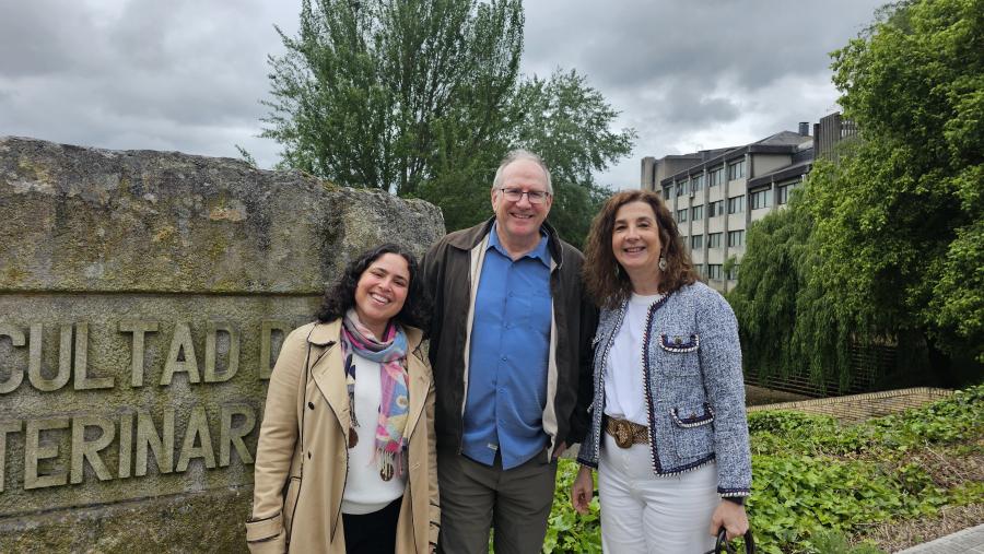De esquerda a dereita, Manuela De Azevedo Gomes, Michael Kent e Maribel Quiroga Berdeal