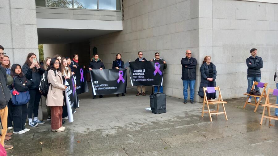 O vicerreitor de Organización Académica e Campus de Lugo, Francisco Fraga, e da delegada do reitor para a Igualdade, Sonia Esperanza Rodríguez Boente, participaron no acto de Lugo