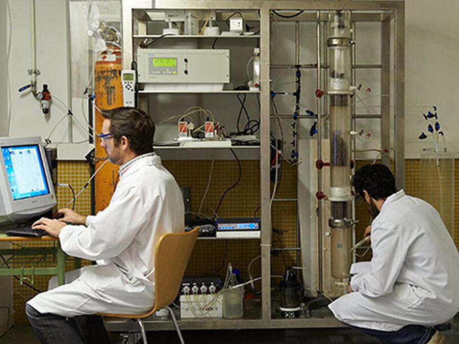 Planta piloto de biorreactores de emisións gasosas