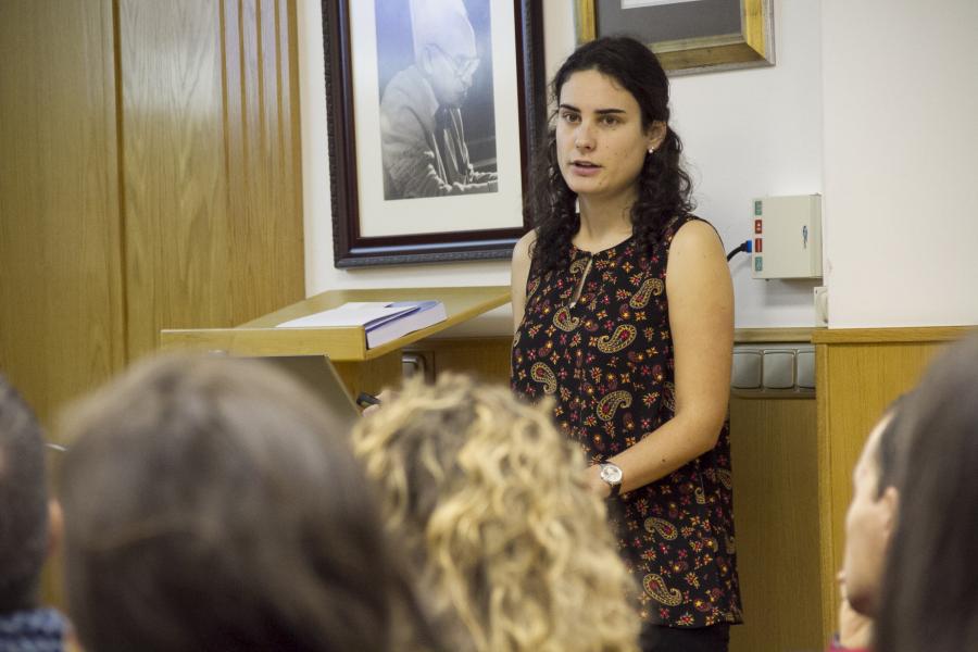 Rita García Seoane durante o acto de lectura da tese Rita García Seoane durante o acto de lectura da tese