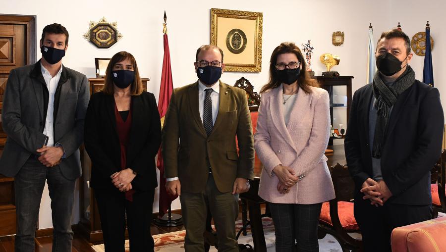 De esquerda a dereita, Jacobo Limeres, María José López Couso, Antonio López, Mercedes Siles e Miguel Túñez. FOTO: Santi Alvite De esquerda a dereita, Jacobo Limeres, María José López Couso, Antonio López, Mercedes Siles e Miguel Túñez. FOTO: Santi Alvite