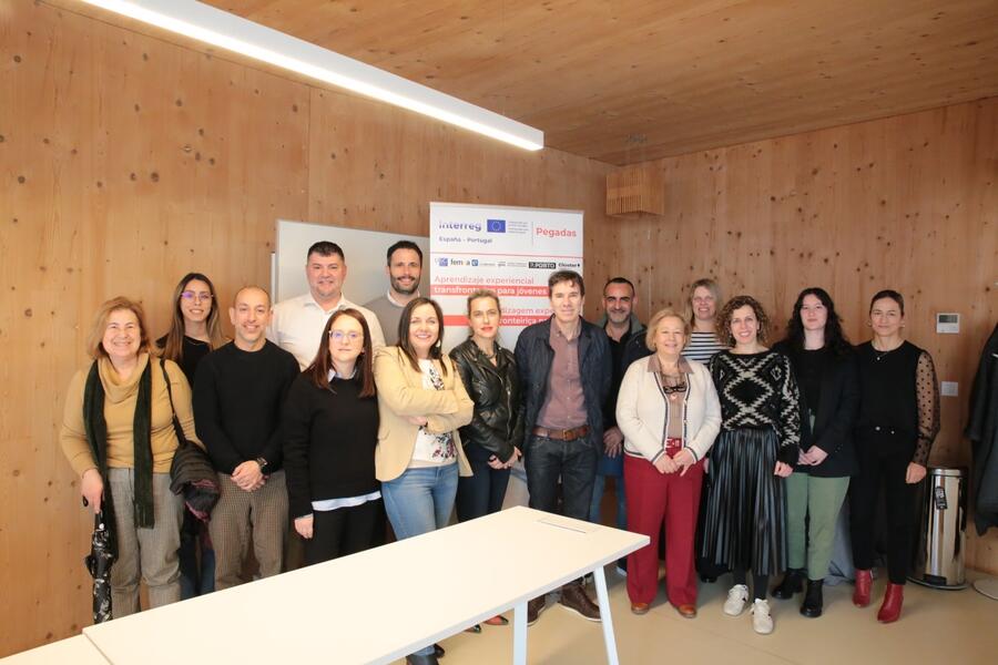 Foto de familia do acto de presentación do proxecto que tivo lugar en Formación do Profesorado 