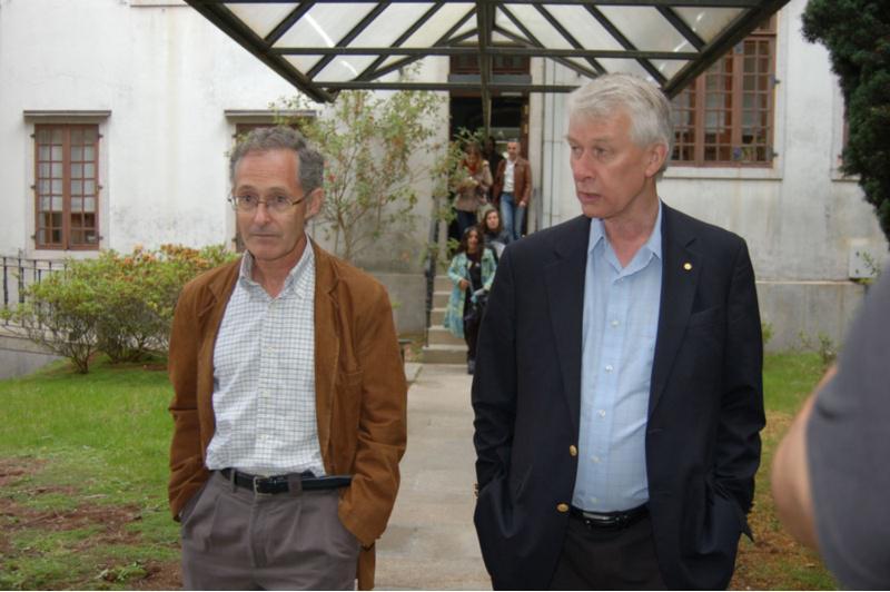 “Brotes como o de E. colli en Alemaña poderían evitarse limitando o uso de antibióticos nas granxas” “Brotes como o de E. colli en Alemaña poderían evitarse limitando o uso de antibióticos nas granxas”