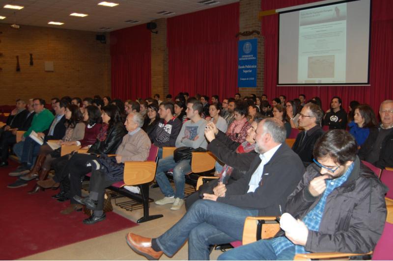 A Escola Politécnica Superior celebra o Día do Topógrafo Europeo coa mostra ‘100 anos de Cartografía de Lugo 1910-2010’ A Escola Politécnica Superior celebra o Día do Topógrafo Europeo coa mostra ‘100 anos de Cartografía de Lugo 1910-2010’