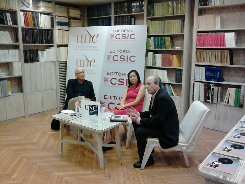 Preséntase no espazo UNE da Libraría Científica do CSIC o libro ‘Esos astrónomos locos por el cielo o la historia de la observación de las estrellas dobles’ Preséntase no espazo UNE da Libraría Científica do CSIC o libro ‘Esos astrónomos locos por el cielo o la historia de la observación de las estrellas dobles’