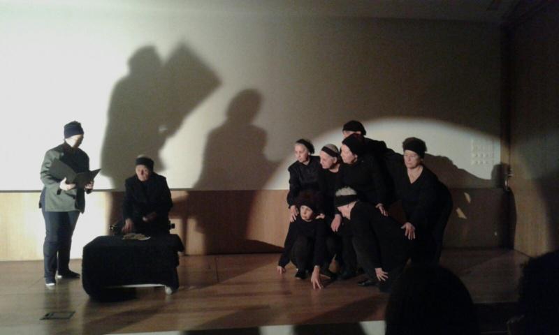 O grupo de teatro do IV Ciclo estrea con éxito de crítica a peza ‘Unha vez foi o trebón’, baseada na obra de Manuel María O grupo de teatro do IV Ciclo estrea con éxito de crítica a peza ‘Unha vez foi o trebón’, baseada na obra de Manuel María