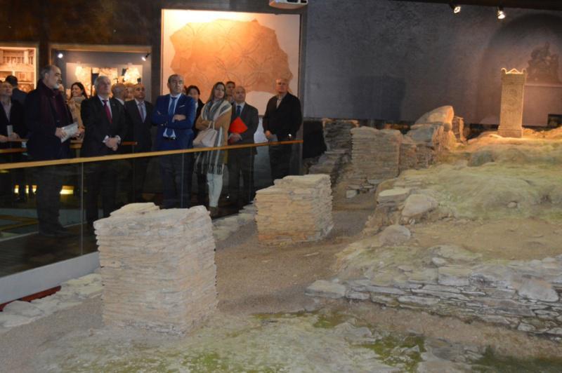 O Museo Universitario A Domus do Mitreo fai accesible a historia da cidade de Lugo desde a época romana ata a contemporánea O Museo Universitario A Domus do Mitreo fai accesible a historia da cidade de Lugo desde a época romana ata a contemporánea