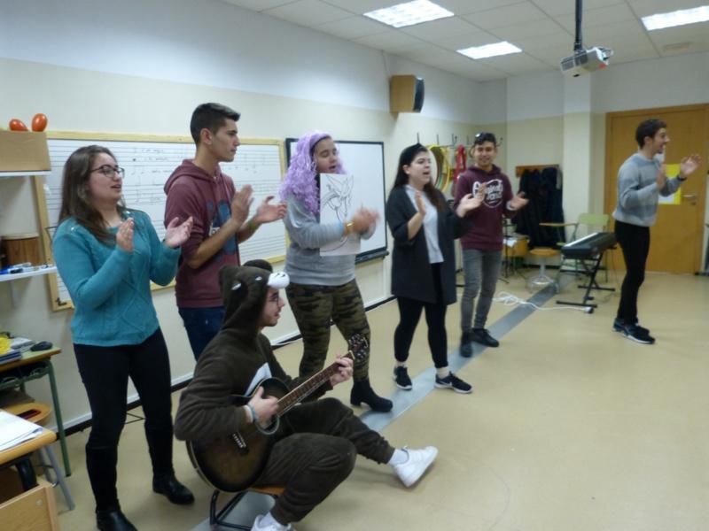 Alumnado de mestre en Educación Primaria explora as posibilidades pedagóxicas da música cun proxecto no colexio López Ferreiro Alumnado de mestre en Educación Primaria explora as posibilidades pedagóxicas da música cun proxecto no colexio López Ferreiro