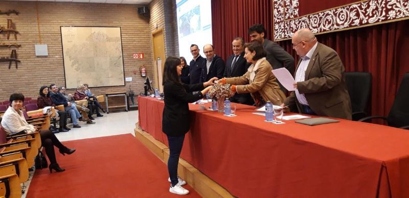 Os graduados en enxeñaría agrícola e agroalimentaria Eva Prado e Ismael Moeda, Premios San Cidre dos colexios profesionais Os graduados en enxeñaría agrícola e agroalimentaria Eva Prado e Ismael Moeda, Premios San Cidre dos colexios profesionais