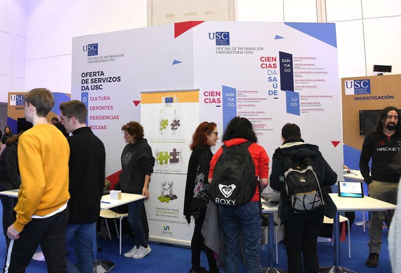 A II Feira da Innovación mostra a actividade investigadora e docente da USC ao alumnado de secundaria A II Feira da Innovación mostra a actividade investigadora e docente da USC ao alumnado de secundaria