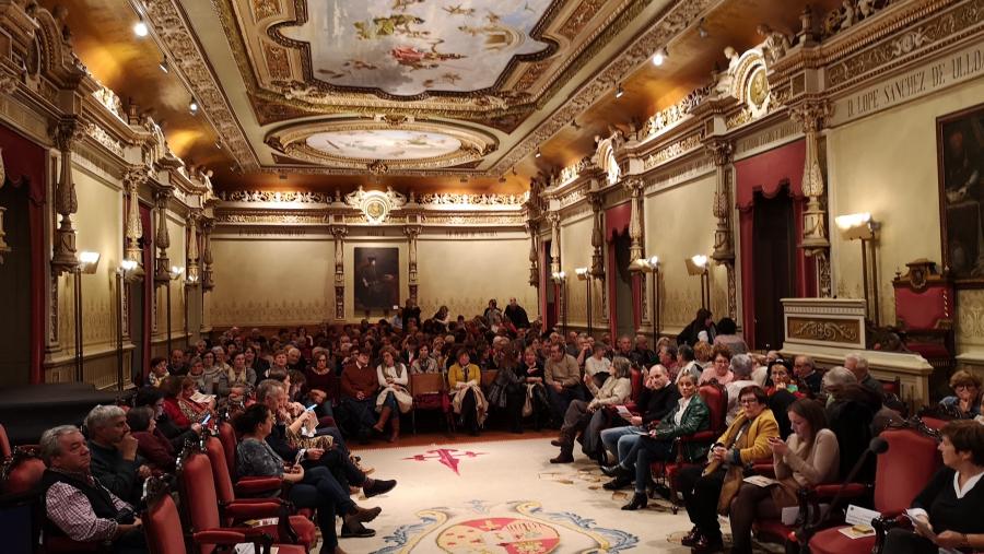 A sesión de clausura celebrada en Santiago contou cunha numerosa representación A sesión de clausura de Santiago celebrouse no Paraninfo da Universidade