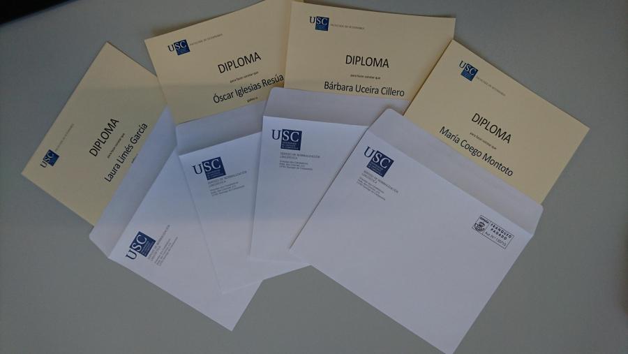 Diplomas dos gañadores da última convocatorio dos premios da Comisión de Normalización Lingüística de Veterinaria Diplomas dos gañadores da última convocatorio dos premios da Comisión de Normalización Lingüística de Veterinaria