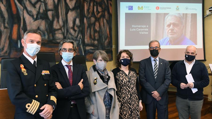 De esquerda a dereita, Pedro Cardona, Juan Carlos de Margarida, Pilar Ferreño, Dulce García, Juan Lema e Xoán Ramón Doldán. FOTO: Santi Alvite De esquerda a dereita, Pedro Cardona, Juan Carlos de Margarida, Pilar Ferreño, Dulce García, Juan Lema e Xoán Ramón Doldán. FOTO: Santi Alvite