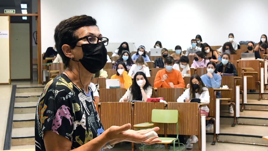 A USC abordará en 2022 a creación de máis de medio cento de prazas de profesorado axudante doutor. Foto: Santi Alvite A USC abordará en 2022 a creación de máis de medio cento de prazas de profesorado axudante doutor. Foto: Santi Alvite