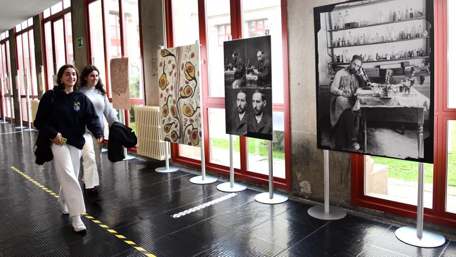 A mostra bota a andar nun ano no que se celebra o 170 aniversario do nacemento e o centenario da xubilación de Santiago Ramón y Cajal. FOTO: Santi Alvite A mostra bota a andar nun ano no que se celebra o 170 aniversario do nacemento e o centenario da xubilación de Santiago Ramón y Cajal. FOTO: Santi Alvite