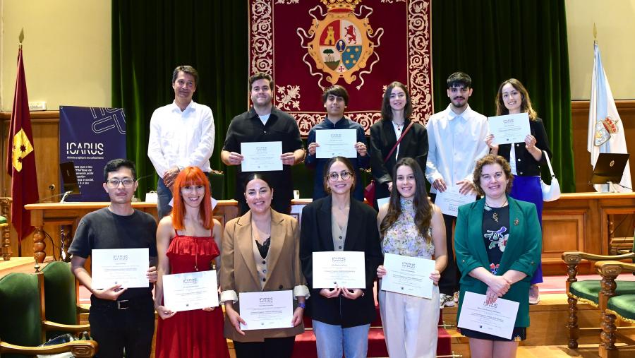 Foto de familia do estudantado premiado. FOTO: Santi Alvite Foto de familia do estudantado premiado. FOTO: Santi Alvite