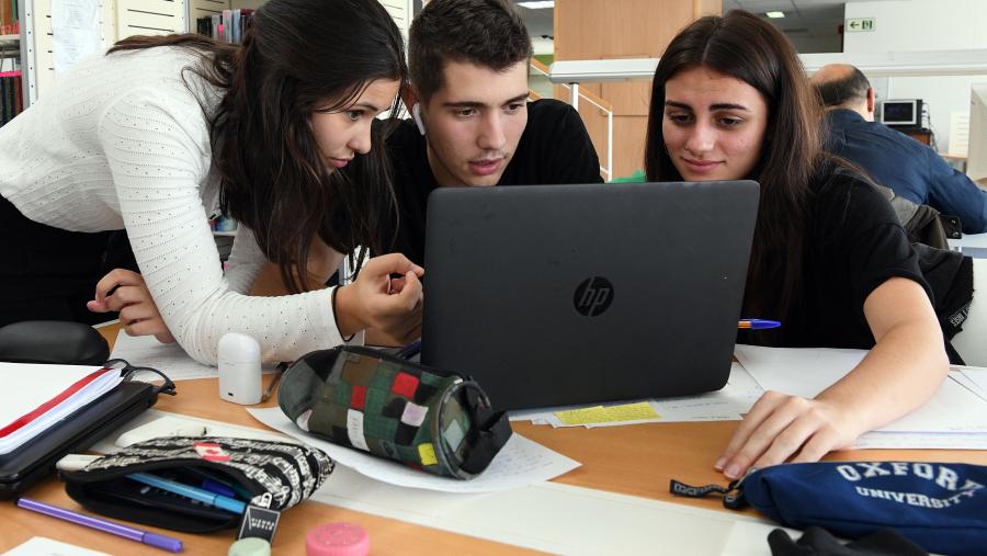 Axudas complementarias Erasmus 2023/24