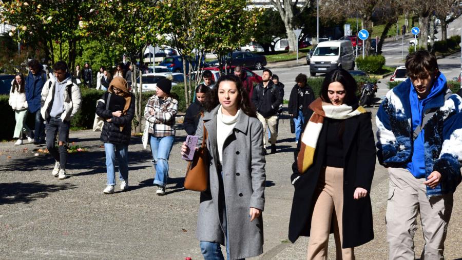 As bolsas BEME buscan que as mozas e mozos que as obteñan poidan completar a súa formación universitaria en Galicia. FOTO: Santi Alvite