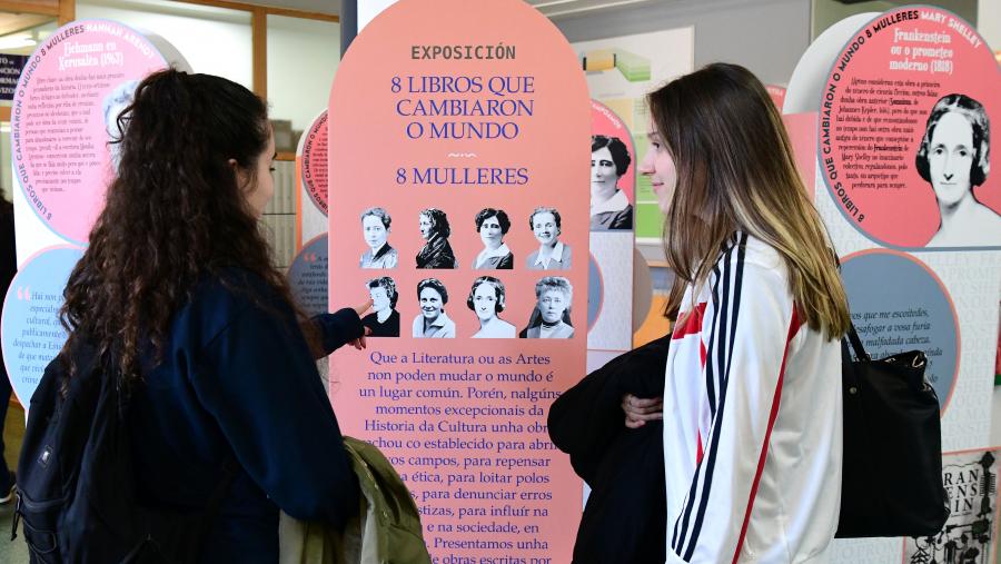 A exposición pode verse na Facultade de Filoloxía ata o 18 de abril. FOTO: Santi Alvite A exposición pode verse na Facultade de Filoloxía ata o 18 de abril. FOTO: Santi Alvite