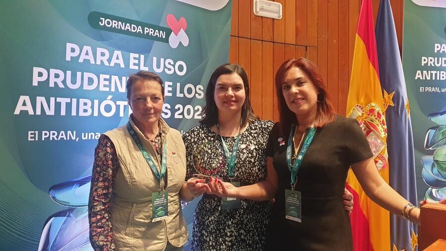 De esquerda a dereita, as investigadoras da USC Ana María López Beceiro, Vanesa García Menéndez e Azucena Mora De esquerda a dereita, as investigadoras da USC Ana María López Beceiro, Vanesa García Menéndez e Azucena Mora
