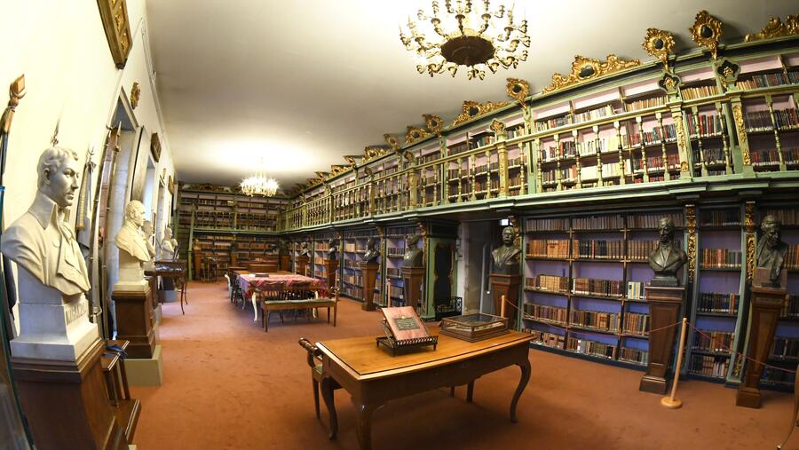 As persoas participantes no programa poderán coñecer en Fonseca a Biblioteca América As persoas participantes no programa poderán coñecer en Fonseca a Biblioteca América