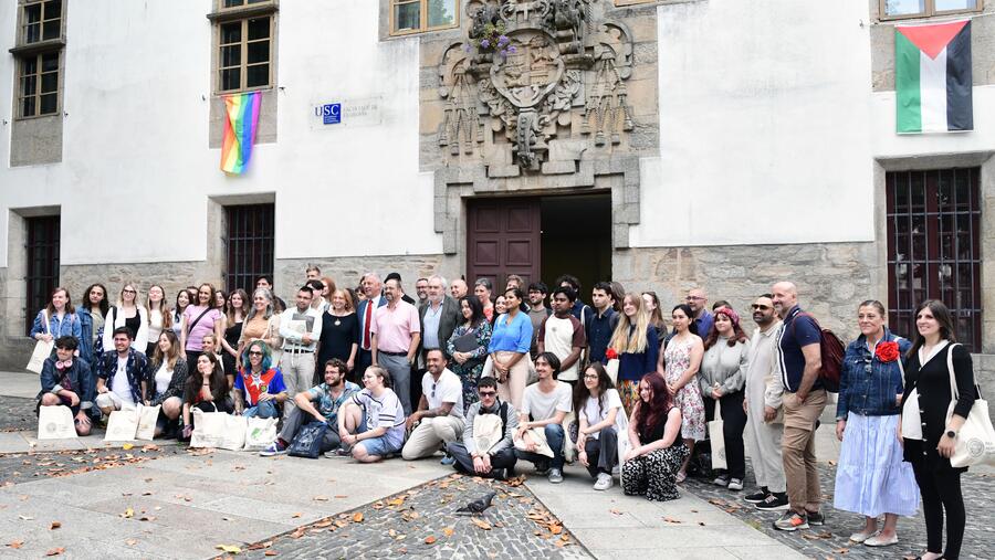 Foto de grupo dos XXXV Cursos de lingua e cultura galegas ‘Galego sen fronteiras’. Foto: Santi Alvite Foto de grupo dos XXXV Cursos de lingua e cultura galegas ‘Galego sen fronteiras’. Foto: Santi Alvite