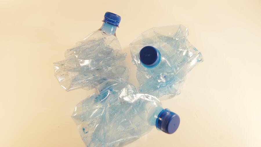 O traballo céntrase no PET, o polímero máis común nos envases alimentarios e botellas O traballo céntrase no PET, o polímero máis común nos envases alimentarios e botellas