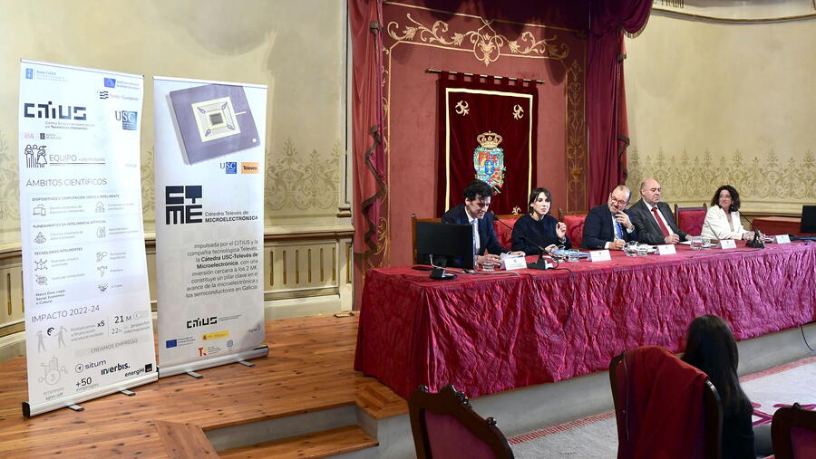 A Cátedra USC–Televés de Microelectrónica presentouse no Paraninfo. Foto: Santi Alvite