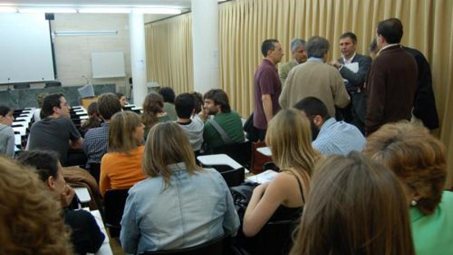 Profesores e membros da USC asistiron á inauguración das Xornadas da Embaixada Francesa Profesores e membros da USC asistiron á inauguración das Xornadas da Embaixada Francesa