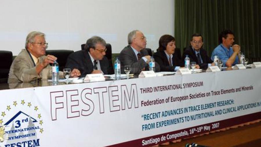 O encontro internacional inaugurouse na Facultade de Medicina O encontro internacional inaugurouse na Facultade de Medicina