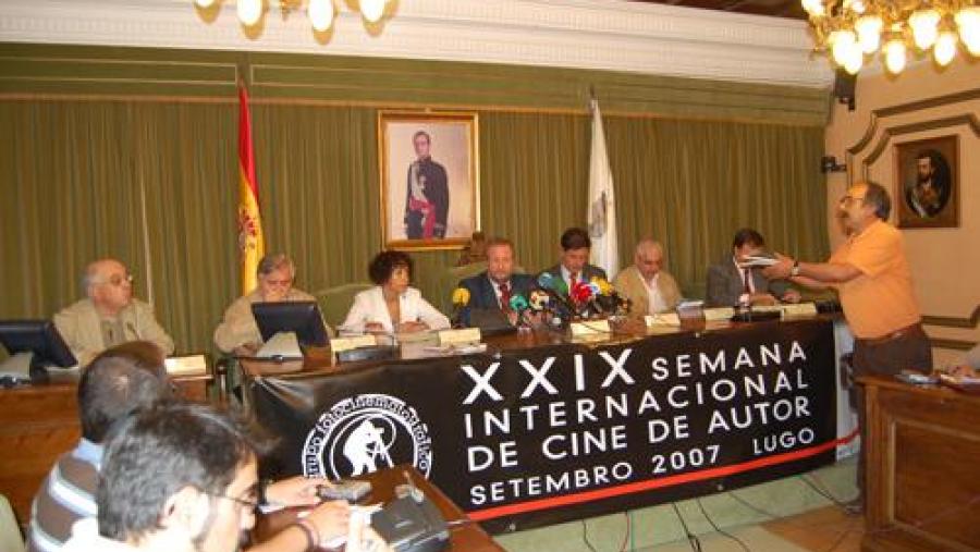 Os representantes das entidades colaboradoras presentaron este luns no Concello de Lugo o programa da XXIX Semana Internacional do Cine de Autor Os representantes das entidades colaboradoras presentaron este luns no Concello de Lugo o programa da XXIX Semana Internacional do Cine de Autor
