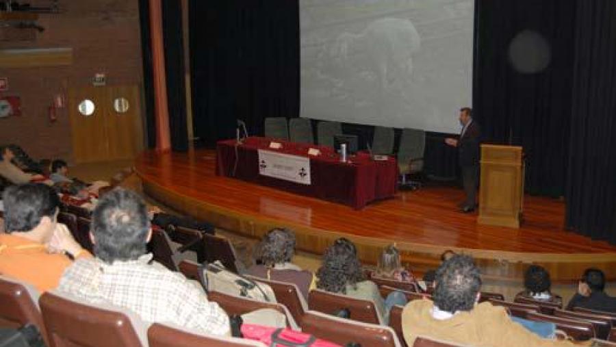 No congreso participan preto de 150 persoas No congreso participan preto de 150 persoas