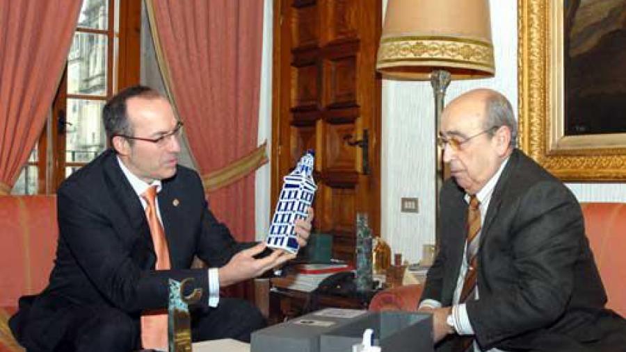 O reitor da USC encontrouse co presidente do Instituto de Estudos Torre de Hércules, Segundo Pardo-Ciórraga de Santos O reitor da USC encontrouse co presidente do Instituto de Estudos Torre de Hércules, Segundo Pardo-Ciórraga de Santos