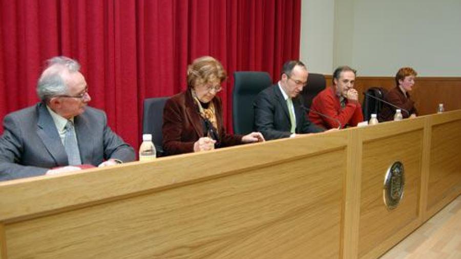 De esquerda a dereita, Mariano Álvarez, Mercedes Torrevejano, Senén Barro, Luis García e Mª Jesús Vázquez De esquerda a dereita, Mariano Álvarez, Mercedes Torrevejano, Senén Barro, Luis García e Mª Jesús Vázquez