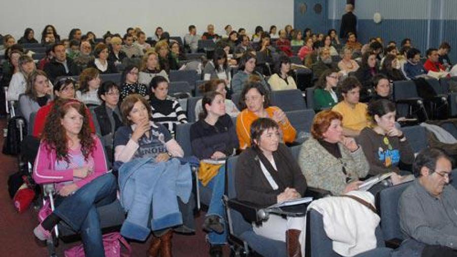Público asistente á inauguración dos Encontros de Educación para a Paz Público asistente á inauguración dos Encontros de Educación para a Paz