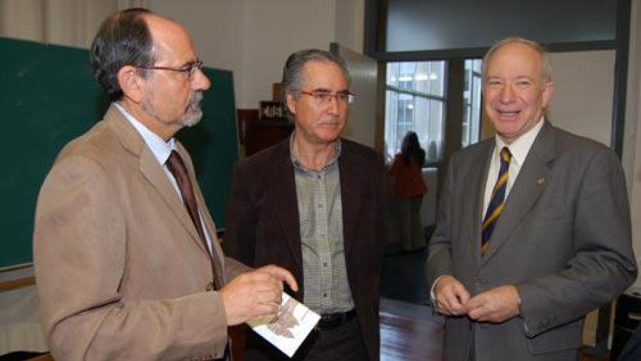 Jesús Caramés, Manuel Pombo e José Mª Fraga inauguraron o curso na Facultade de Medicina Jesús Caramés, Manuel Pombo e José Mª Fraga inauguraron o curso na Facultade de Medicina